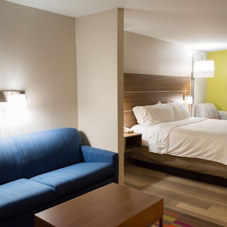 Holiday Inn Express Hotel & Suites Muskogee By Ihg Екстериор снимка