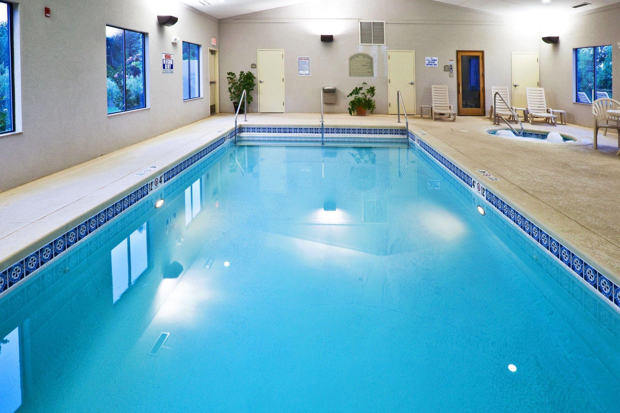 Holiday Inn Express Hotel & Suites Muskogee By Ihg Екстериор снимка