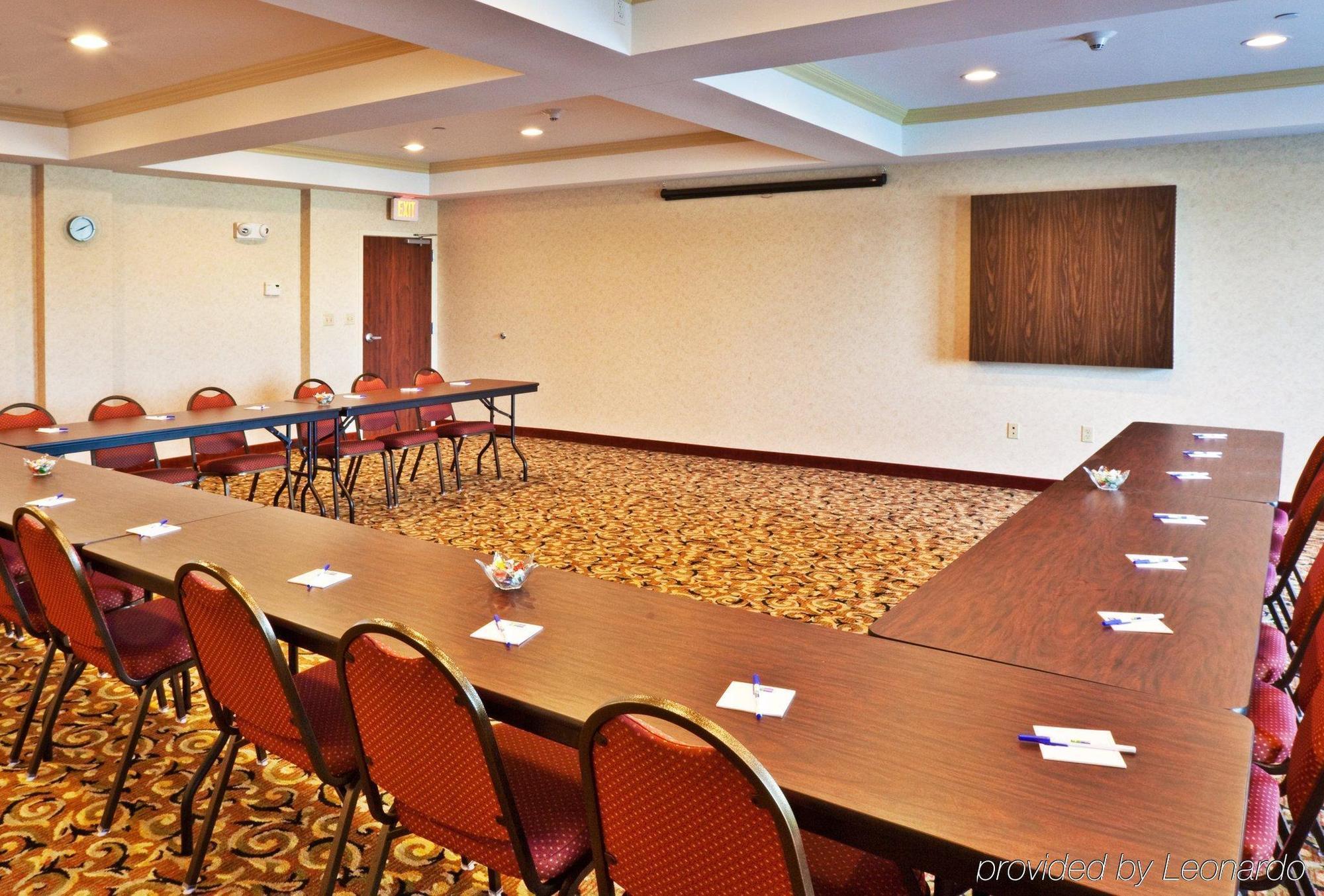 Holiday Inn Express Hotel & Suites Muskogee By Ihg Екстериор снимка