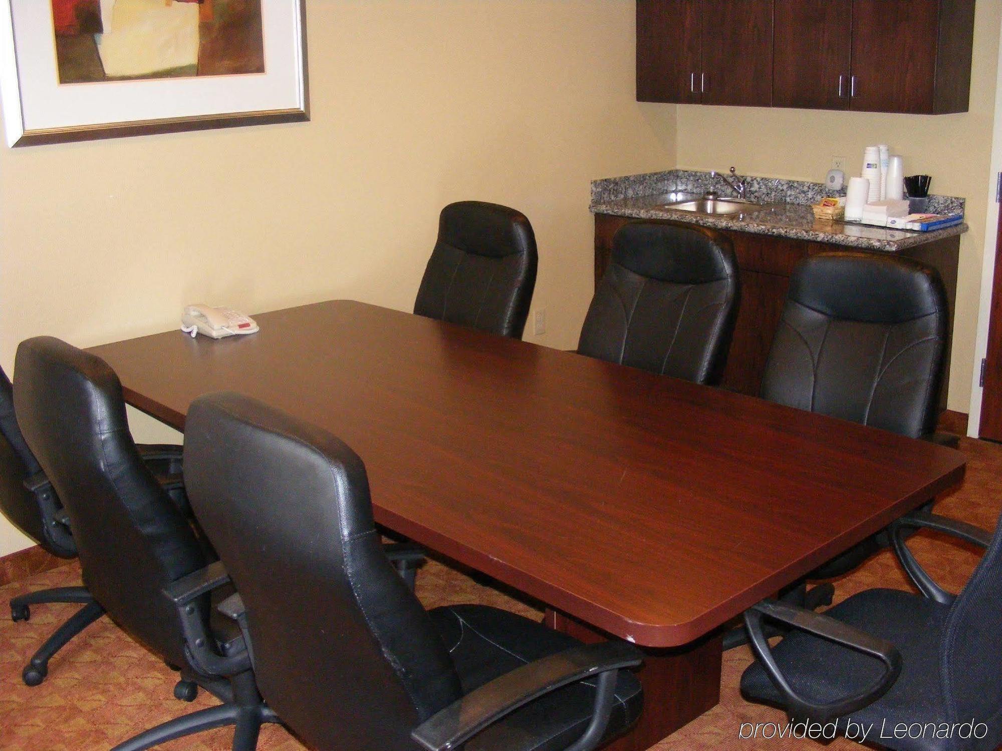 Holiday Inn Express Hotel & Suites Muskogee By Ihg Екстериор снимка